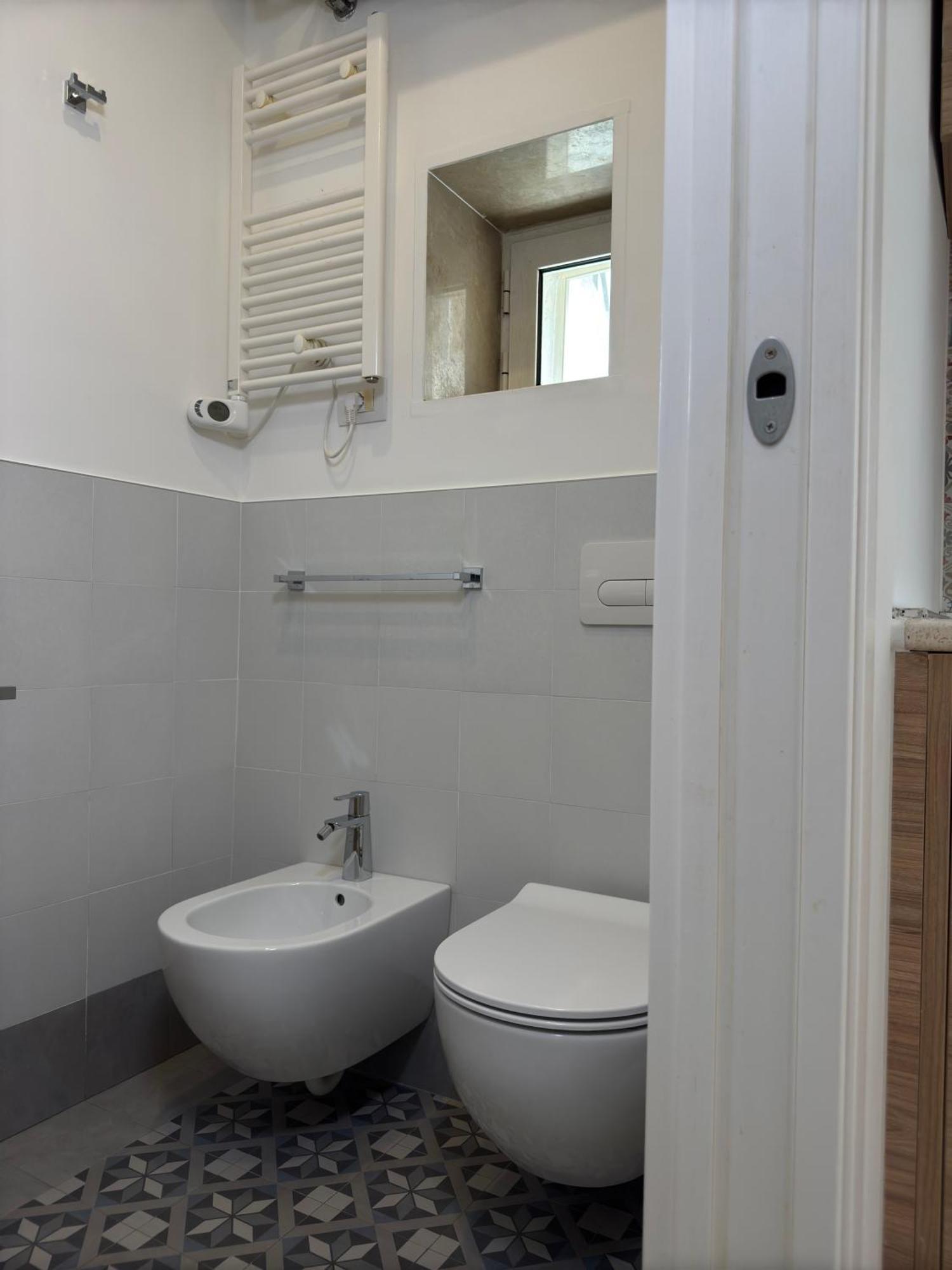 More Apartments Il Ferrarese Bari Luaran gambar