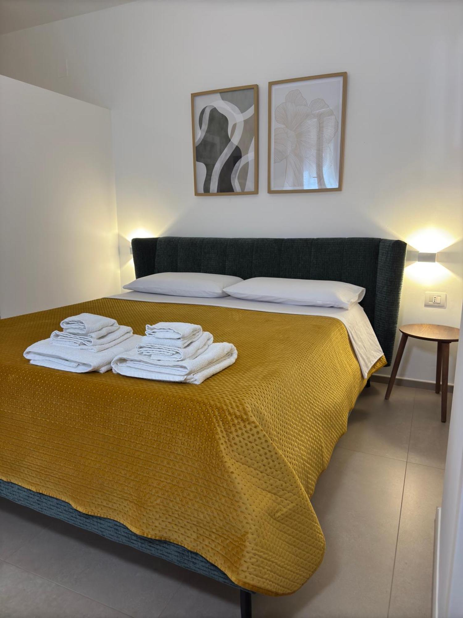 More Apartments Il Ferrarese Bari Luaran gambar